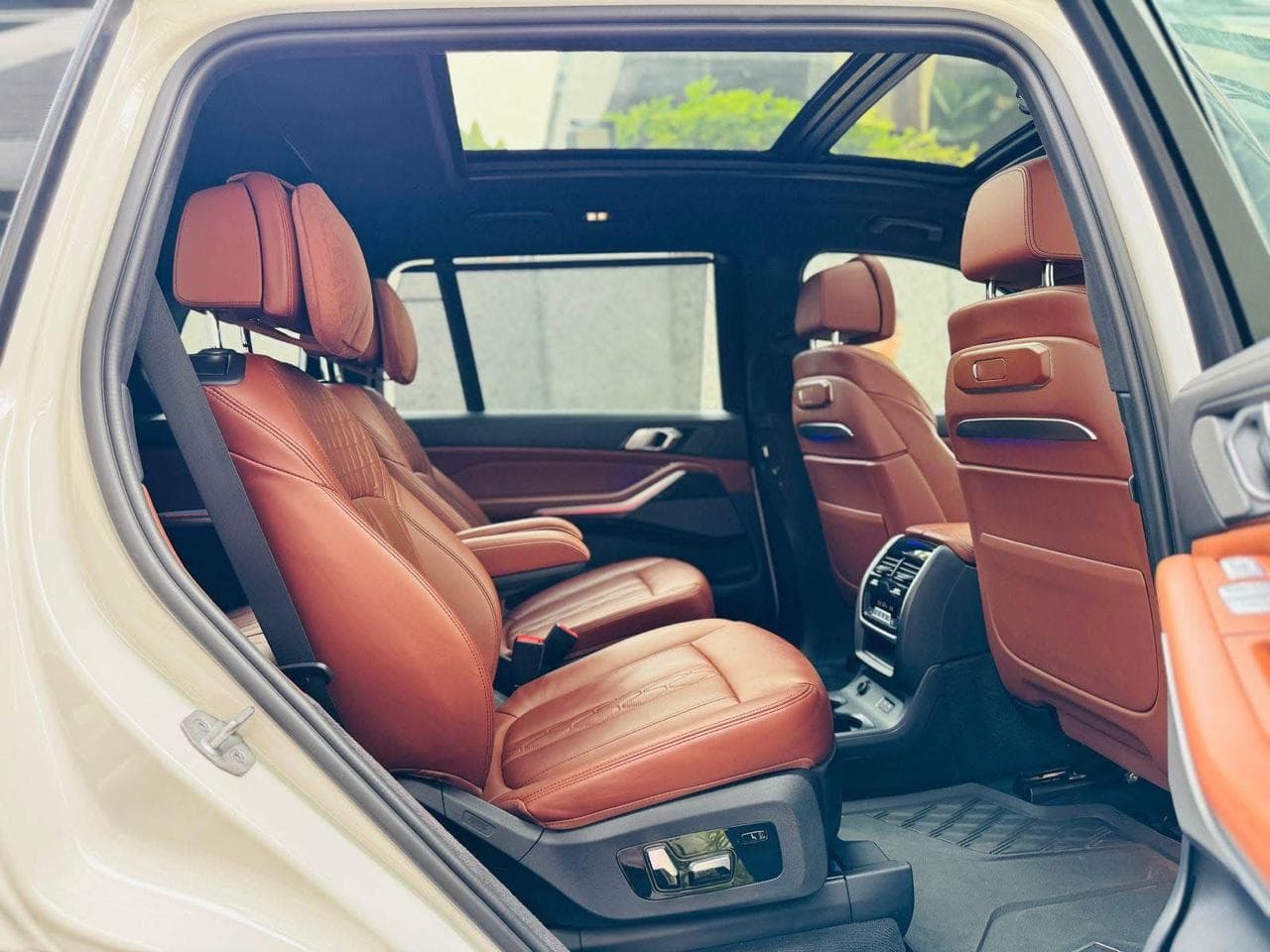 BMW X7 Series 2025