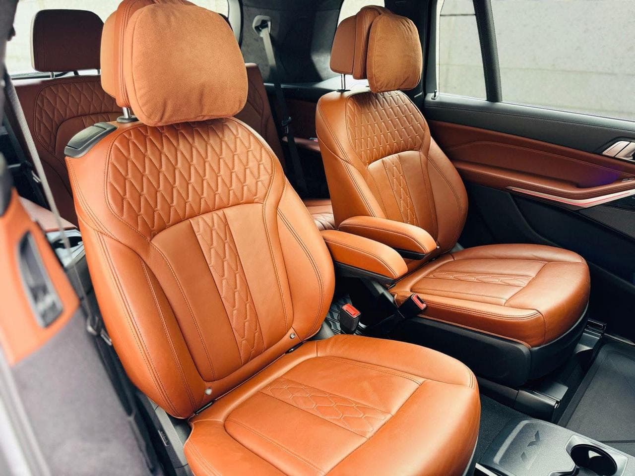 BMW X7 Series 2025