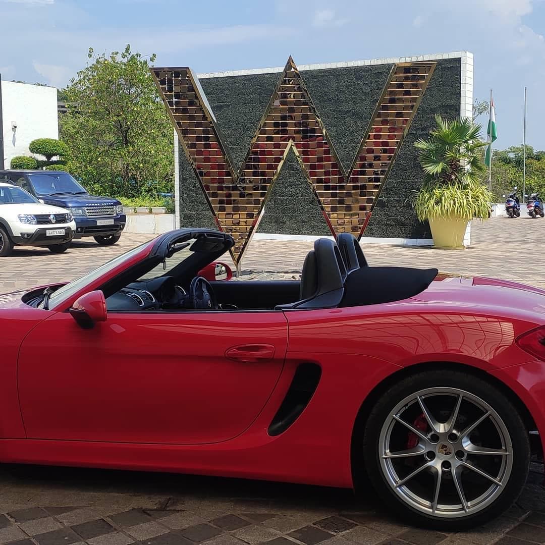 Porsche Cayman Cockpit