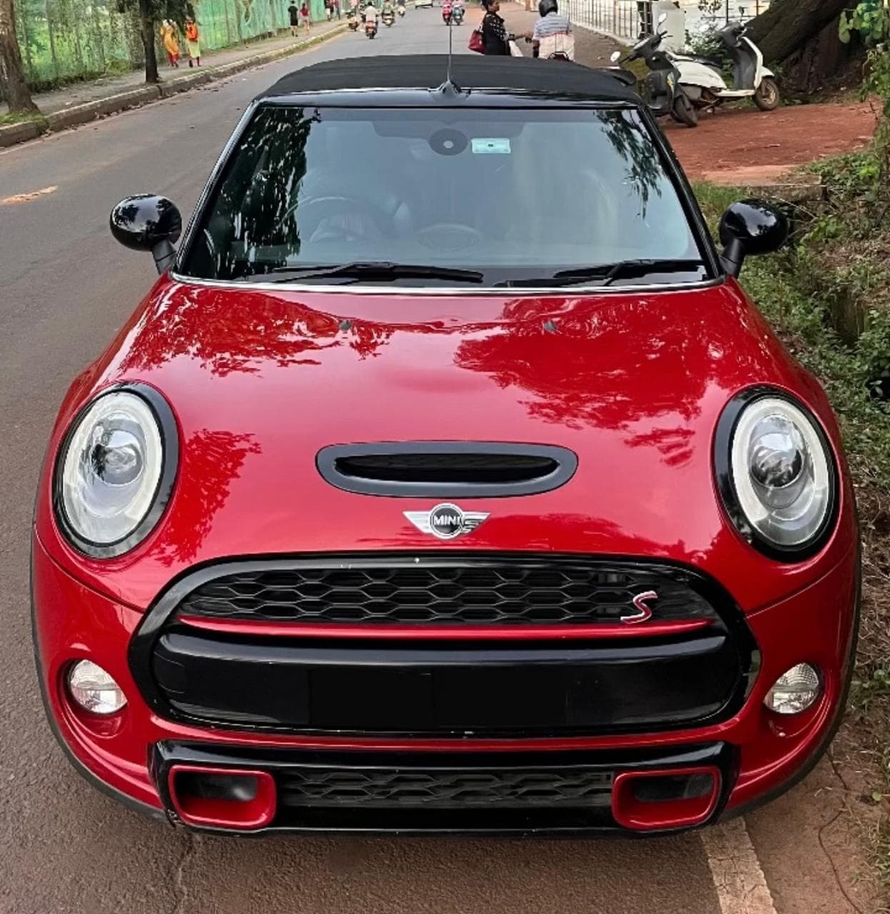 Mini Cooper — Red, 2017