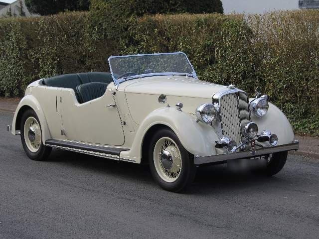 Vintage Rover 12 1948 — White