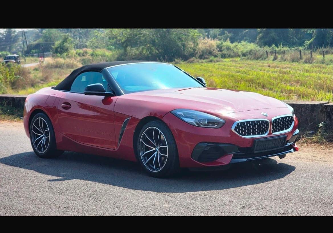 BMW Z4 Red Profile