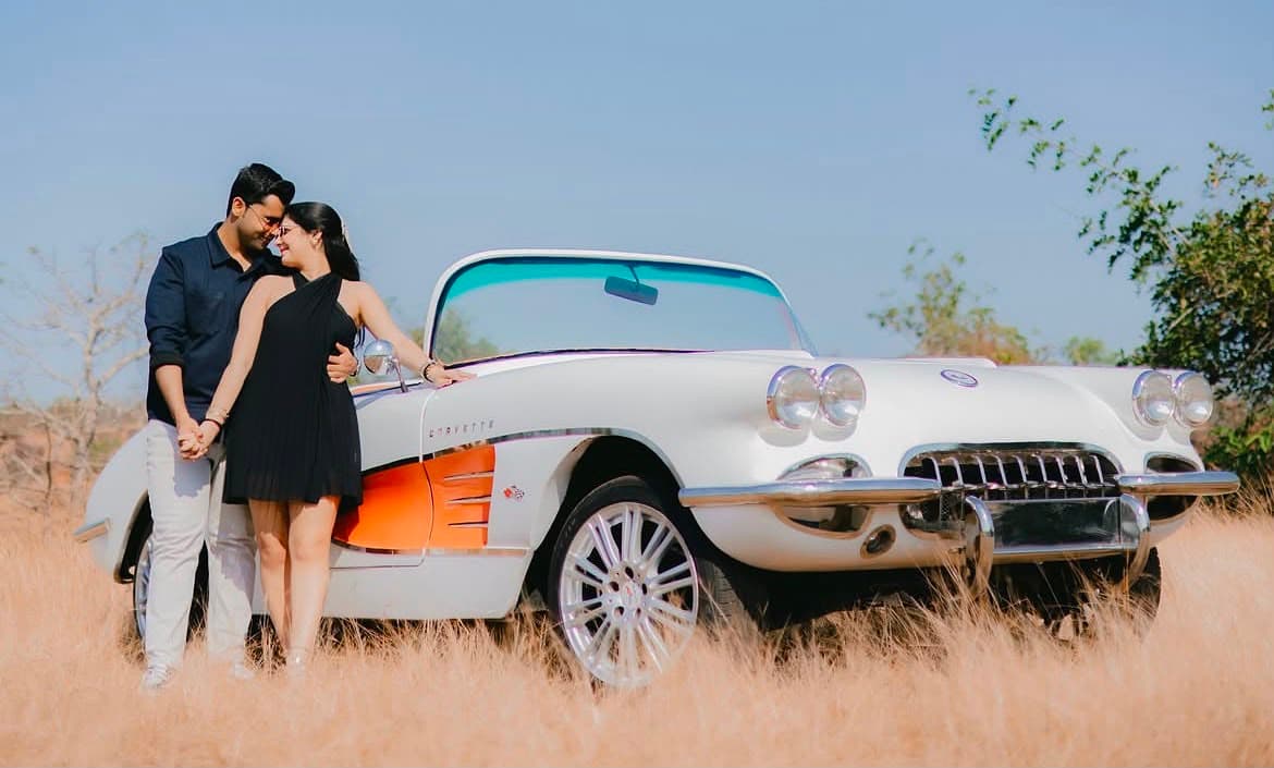 Chevrolet Corvette — White